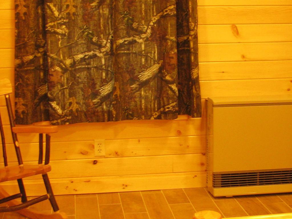 Pine Knoll Hotel Lakeside Lodge & Cabin Old Forge Room photo